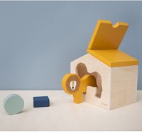Trixie houten vormenstoof - Mr. Lion - FSC houten speelgoed geel