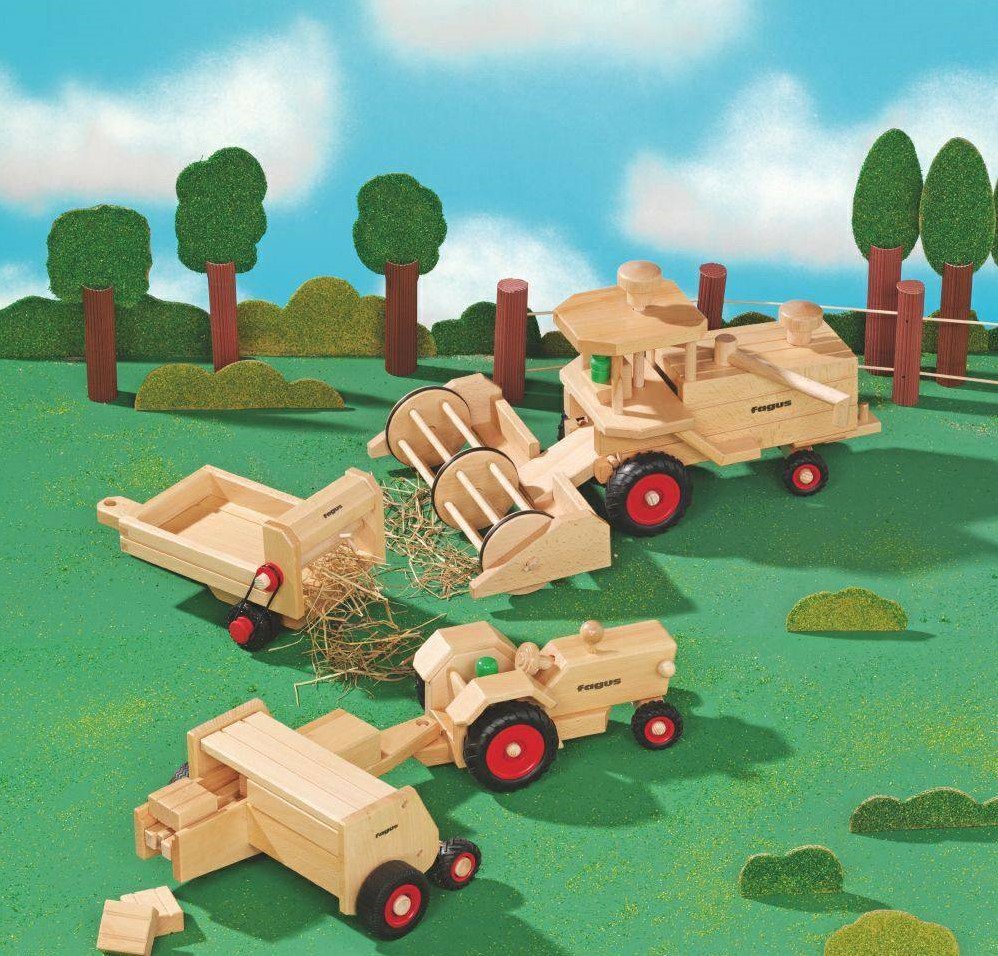 Fagus houten speelvoertuig Tractor bestuurbaar 24cm bij Fagus houten speelvoertuig Tractor bestuurbaar 24cm bij
