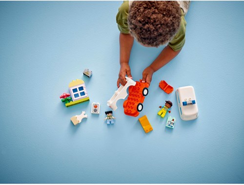 LEGO DUPLO ambulance bouwset met chauffeur en ziekenhuis speelgoed-3
