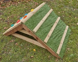 Cosy gras klimtoestel Mini Climb Crescent voor buiten speelplezier