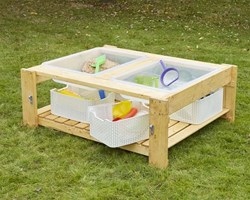 Cosy Dubbele Rommelige Speeltafel Met Bakken