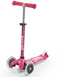 Micro kinderstep Mini Micro Deluxe LED roze met verstelbaar stuur