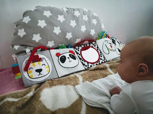 Mom's Care babyboek zwart-wit met spiegel - sensorisch speelgoed-3
