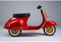 Ambosstoys Primo Special ride-on scooter - rood