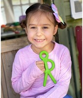 Ark Therapeutics bijtspeelgoed stick figuur rood kauwspeeltje kinderen-3