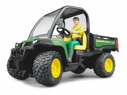 Bruder John Deere Gator XUV 855D speelgoedvoertuig met chauffeur