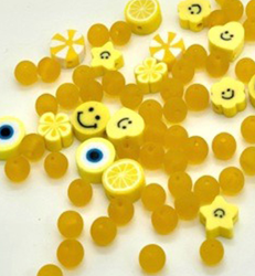 Hobby & Crafting Fun kralen set Katsuki Smileys met draad geel 64 stuks