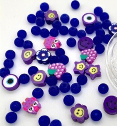 Hobby & Crafting Fun Katsuki Smileys Kralen met Draad 64 stuks Paars