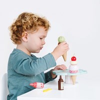 Le Toy Van houten ijskraam Carlo's Ice Cream Stand FSC 100% speelgoed-2